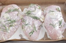 Диетическая курица в кефире с имбирем — вкусное и простое блюдо!