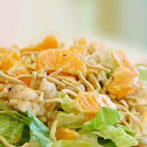 Диетический салат с курицей и апельсинами — хороший вкус и необычное сочетание!