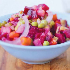 Винегрет по-московски — нарядный овощной салатик!