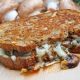 Американский бутерброд-гриль с шампиньонами и сыром — гость на любом столе!