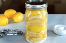 Консервированные лимоны — отличный ингредиент различных десертов и выпечки!