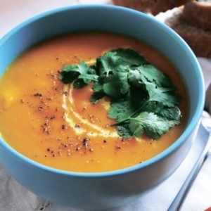 Морковный суп-пюре с миндальным молоком — сильное впечатление…